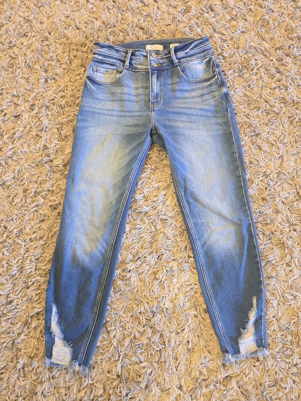 KanCan Women's Distressed Mid Rise Ankle Crop Jeans 29